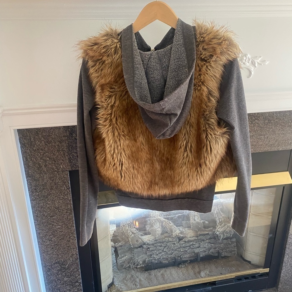 REVOLVE - Picture 8 of 12